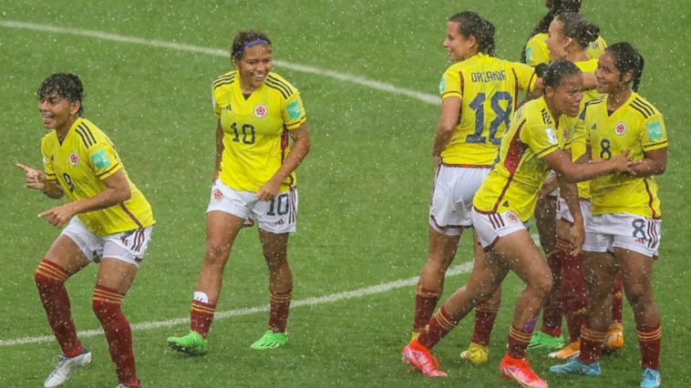 Este sábado se iniciará la Liga de Futbol Femenino en Colombia, solo durará cinco meses, ministra del deporte había dicho que este torneo duraría en este año 11 meses, mintió?
